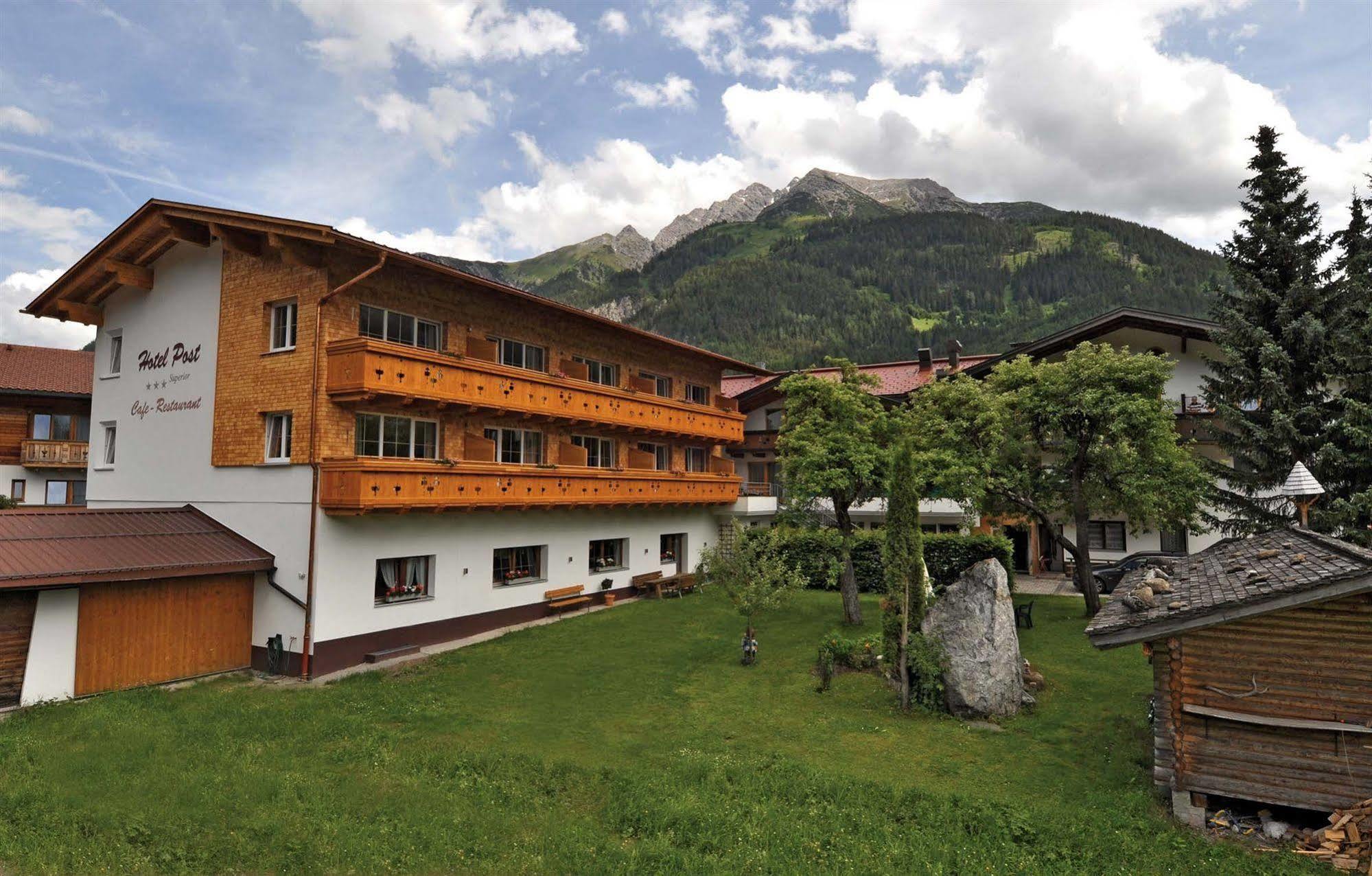 Hotel Post Bach  Exterior photo